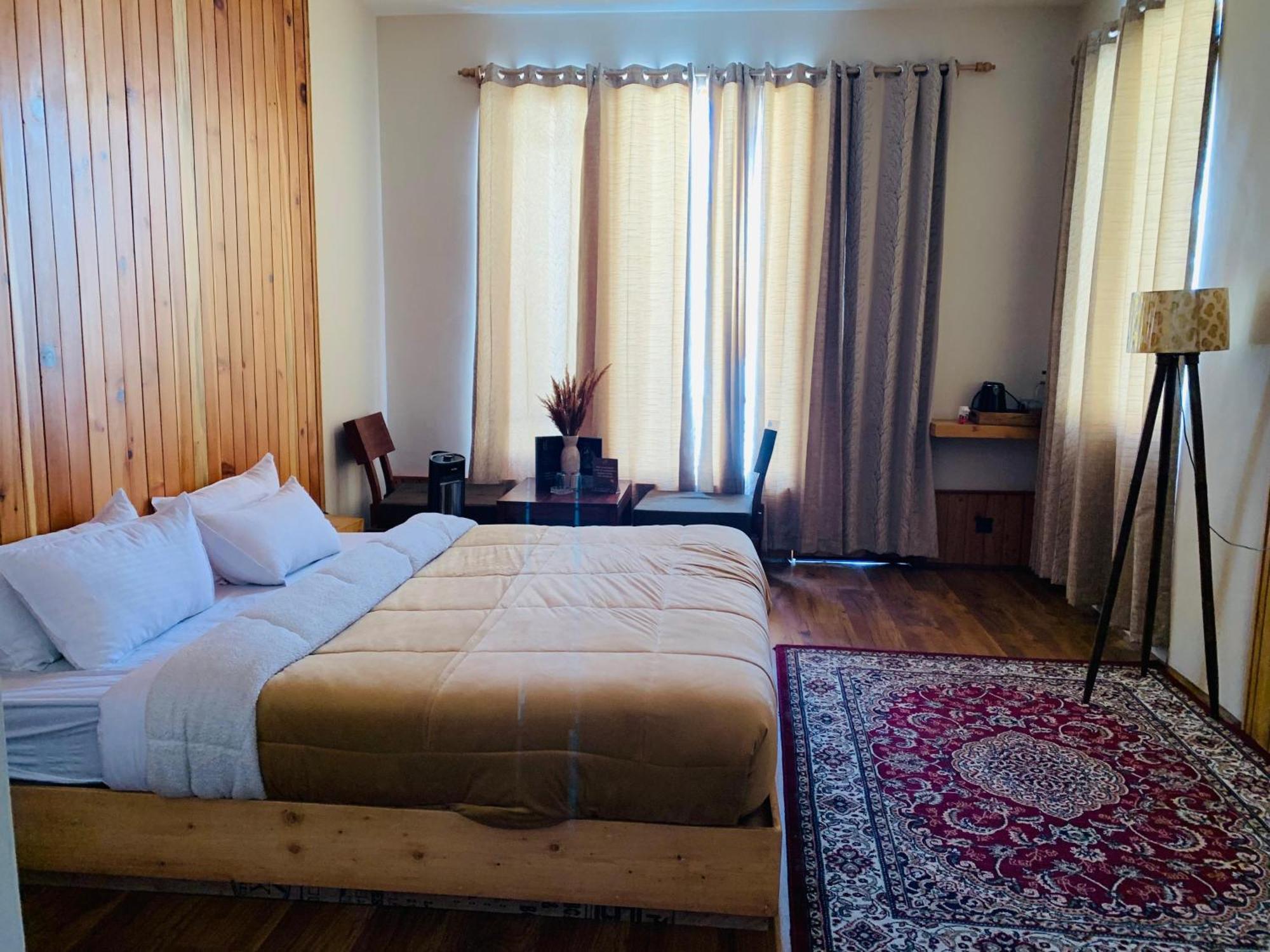 Hotel The Bulevar - Whispering Willows Sissu Exterior foto