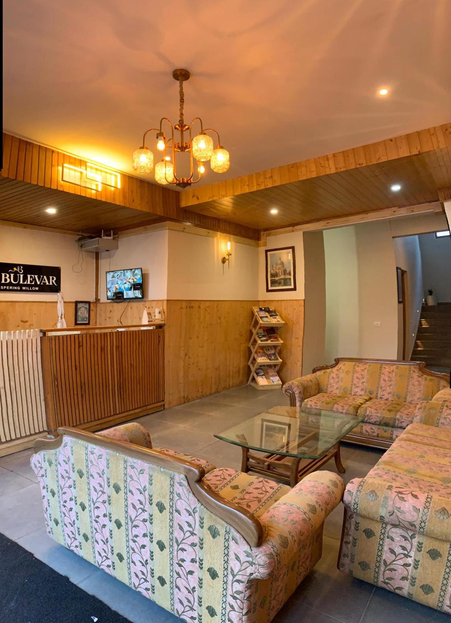 Hotel The Bulevar - Whispering Willows Sissu Exterior foto